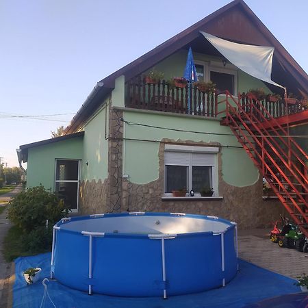 Etus Vendeghaz 2 Villa Balatonfenyves Eksteriør billede
